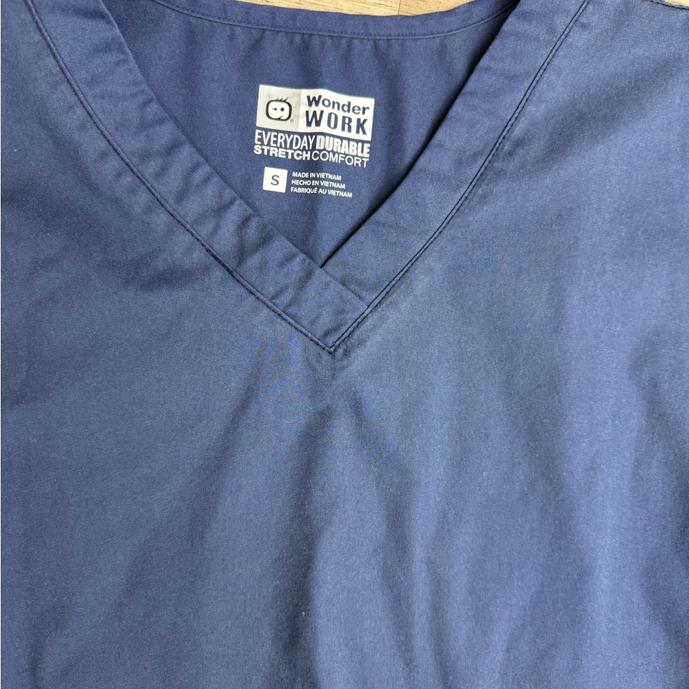 Navy Women's Scrub Set - Picture 3 of 6